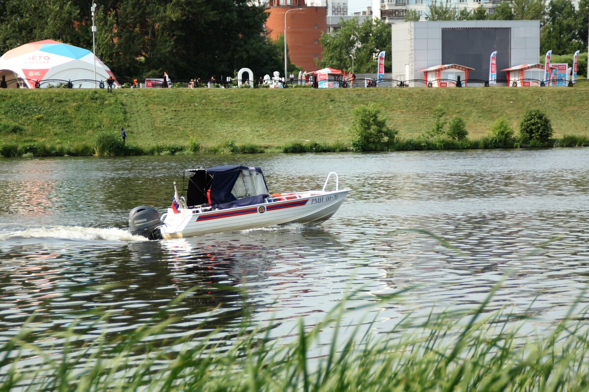 Водная прогулка по Москве-реке - Oleg4618 Шутченко Водная прогулка по Москве-реке - Oleg4618 Шутченко
