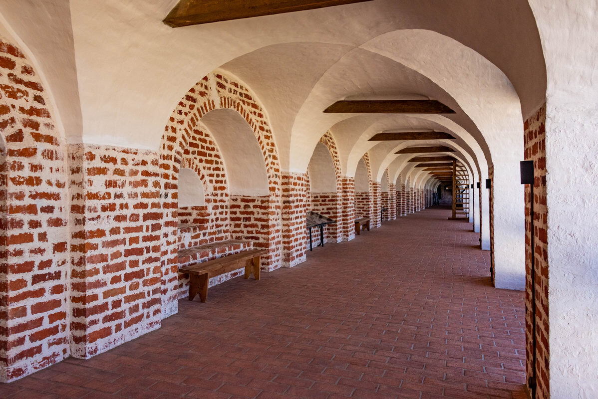 *** - Дмитрий Лупандин