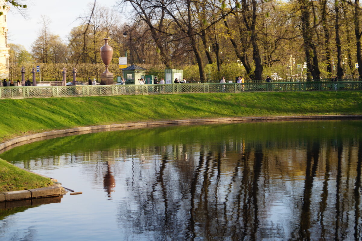В Летнем саду - Anna-Sabina Anna-Sabina