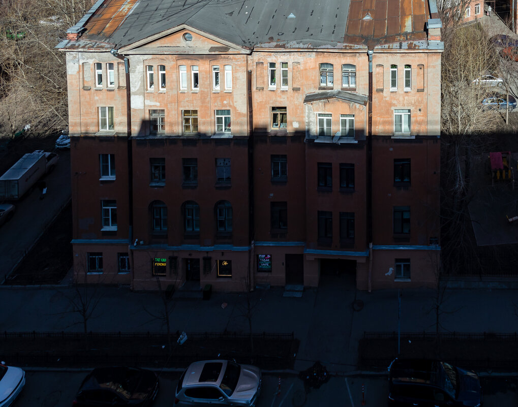 Солнце в Петербурге достается не всем. - Игорь Викторов Солнце в Петербурге достается не всем. - Игорь Викторов