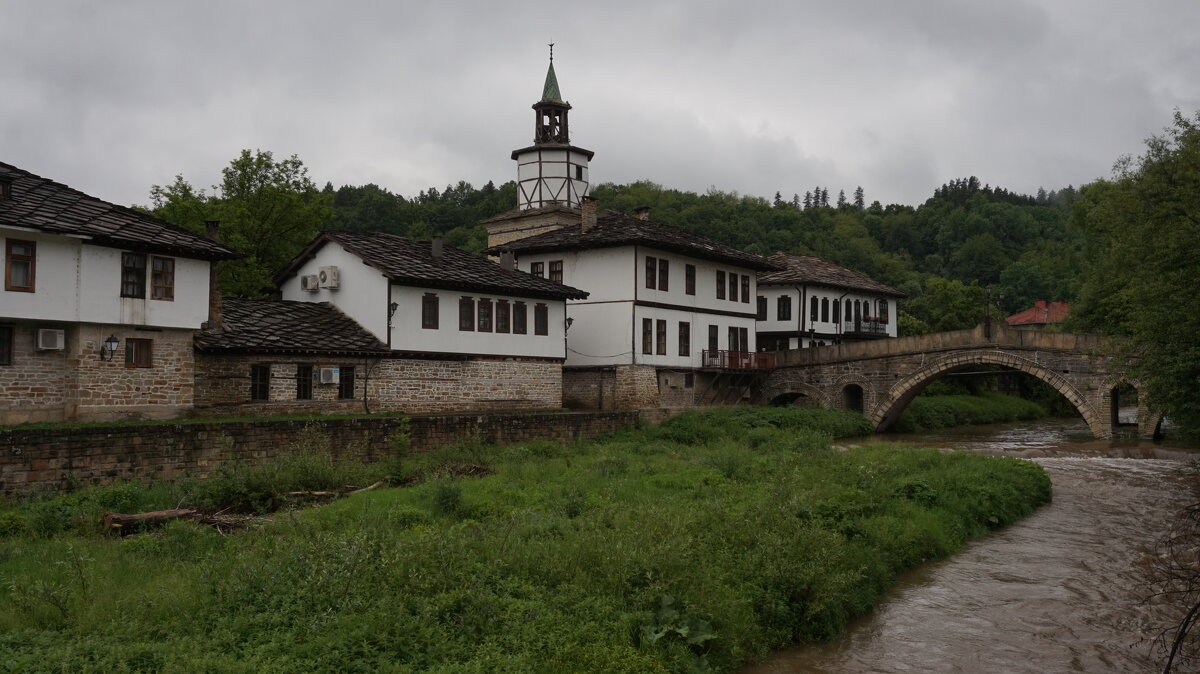 Из Трявна ! - Вен Гъновски Из Трявна ! - Вен Гъновски