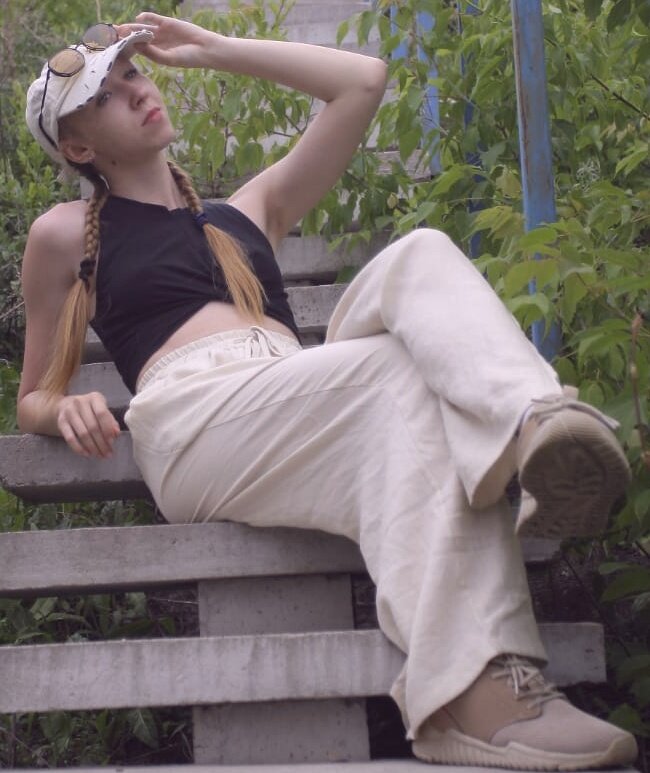 Молодая девушка - Георгиевич 