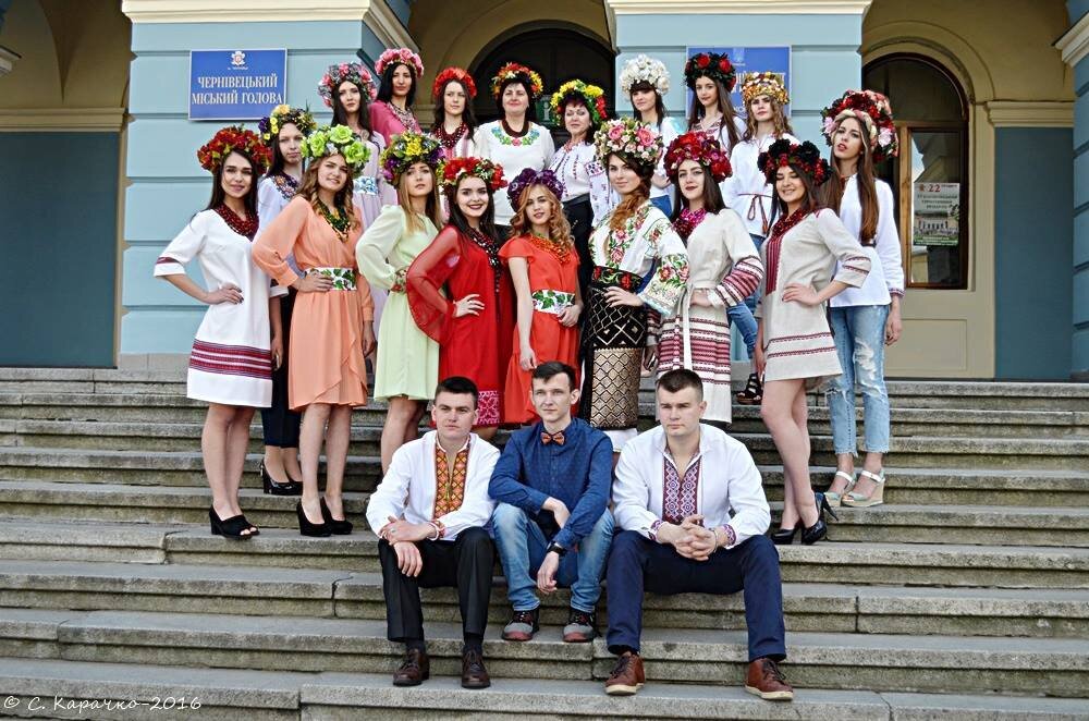 День вишиванки - Степан Карачко