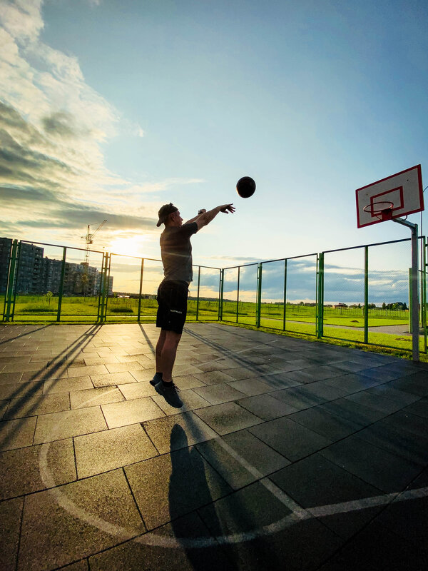 Бросок - Игорь Чичиль