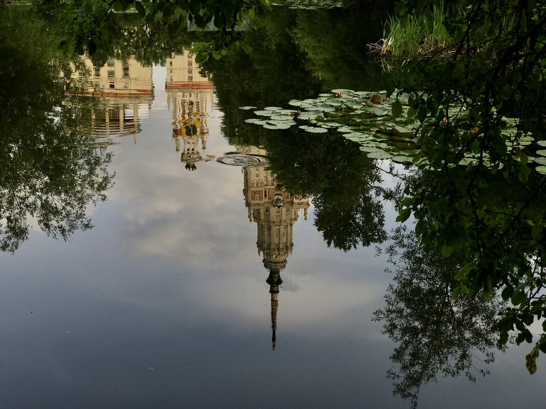 МГУ в прудик окунулся) - Любовь МГУ в прудик окунулся) - Любовь