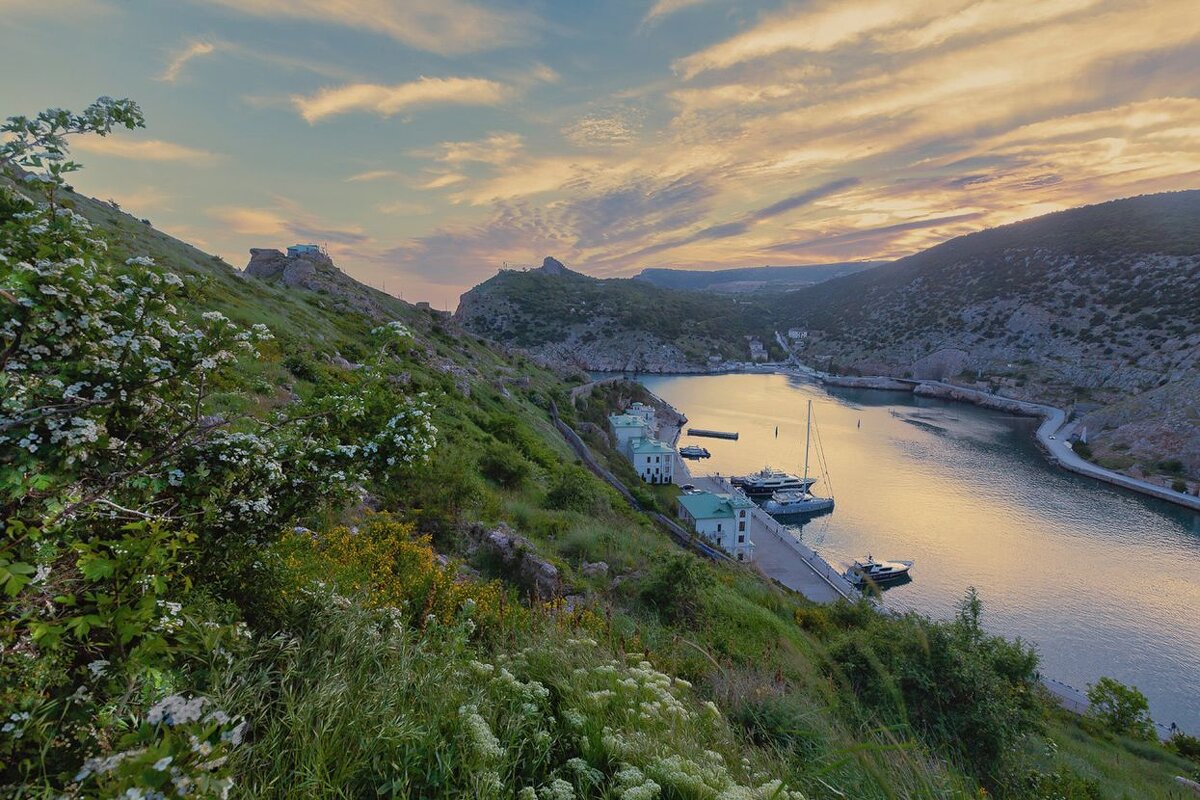 вечер,море,закат,крым,пейзаж,тучи,облака ,балаклава - Виктор вечер,море,закат,крым,пейзаж,тучи,облака ,балаклава - Виктор