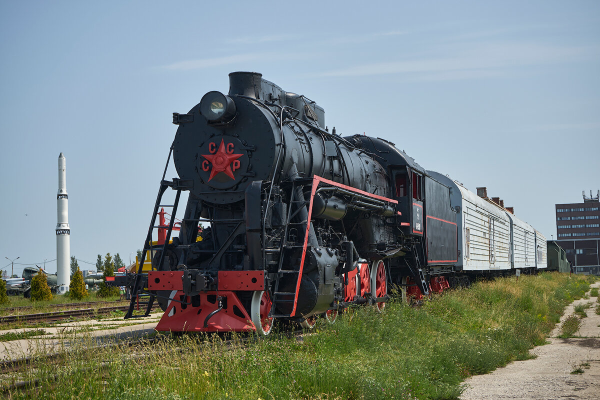 Наш паровоз - Олег Манаенков