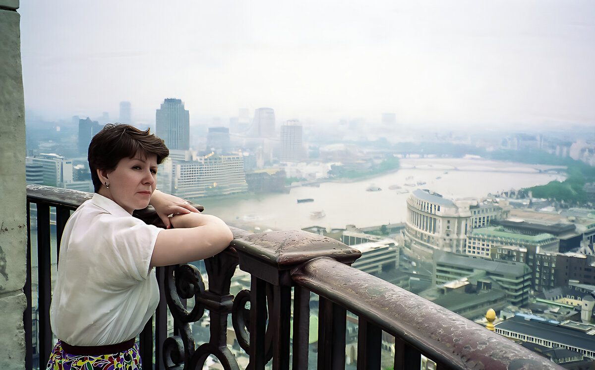 Питерских лондонским туманом не удивишь. - Игорь Викторов