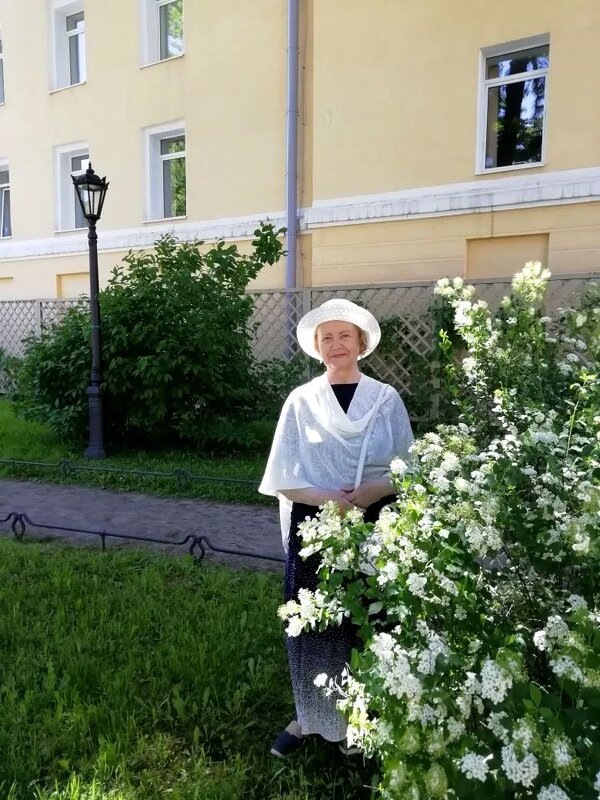 Когда цветёт жасмин! - Нина Андронова Когда цветёт жасмин! - Нина Андронова