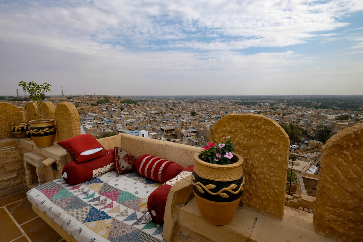 Кафе на крыше дома - Георгий А Кафе на крыше дома - Георгий А