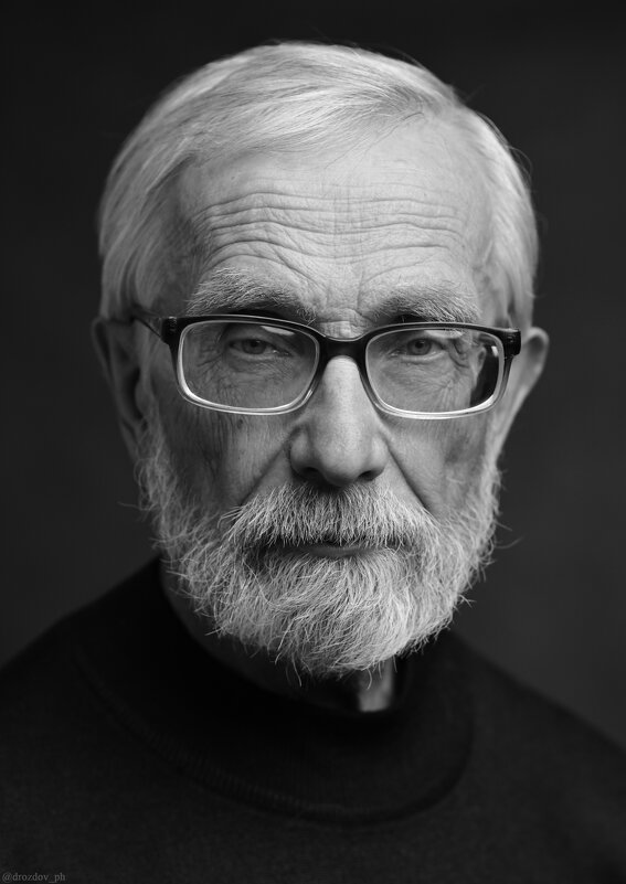 *** - Денис Дроздов