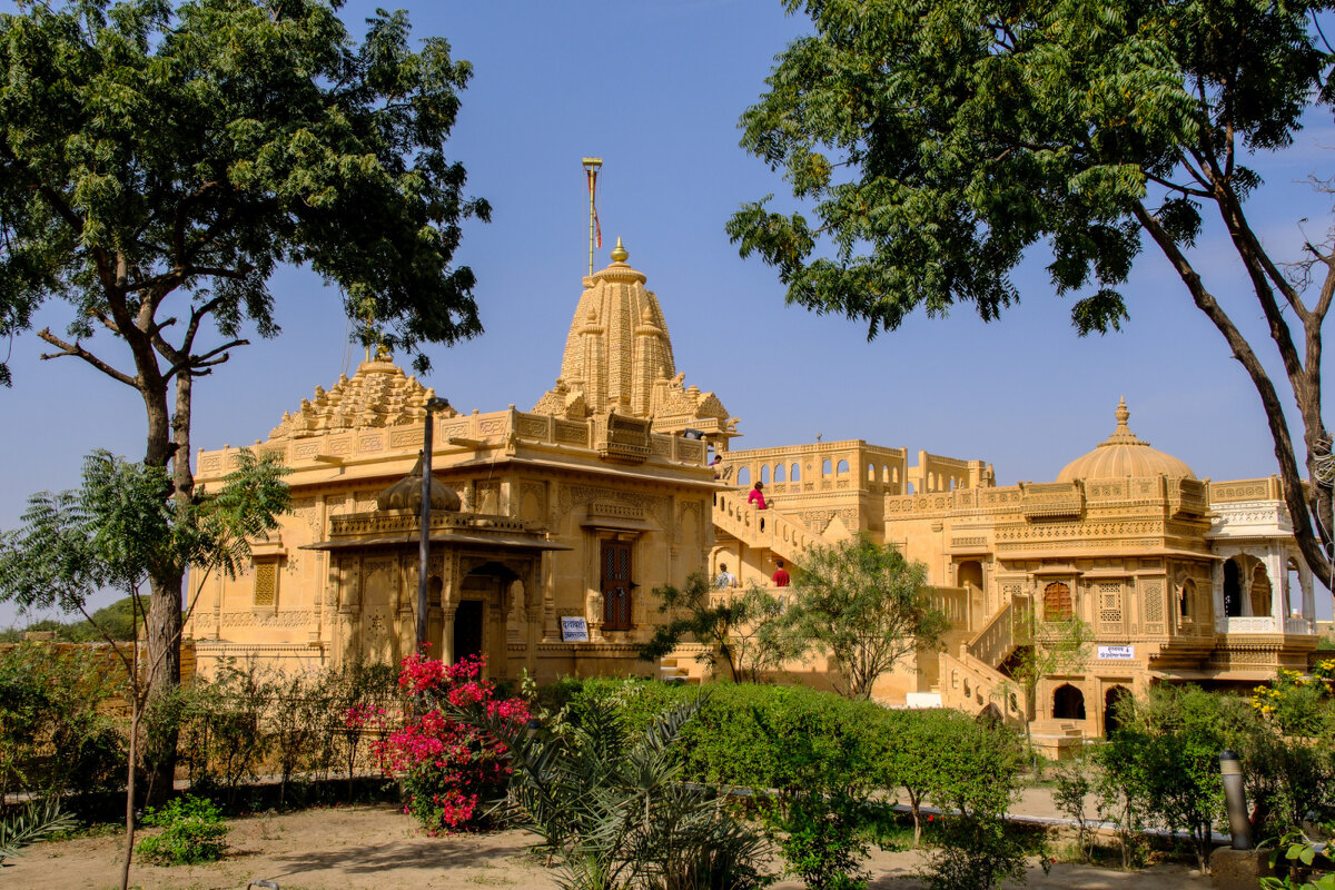 Джайнский храм Лодарва Паршванатх - Георгий А