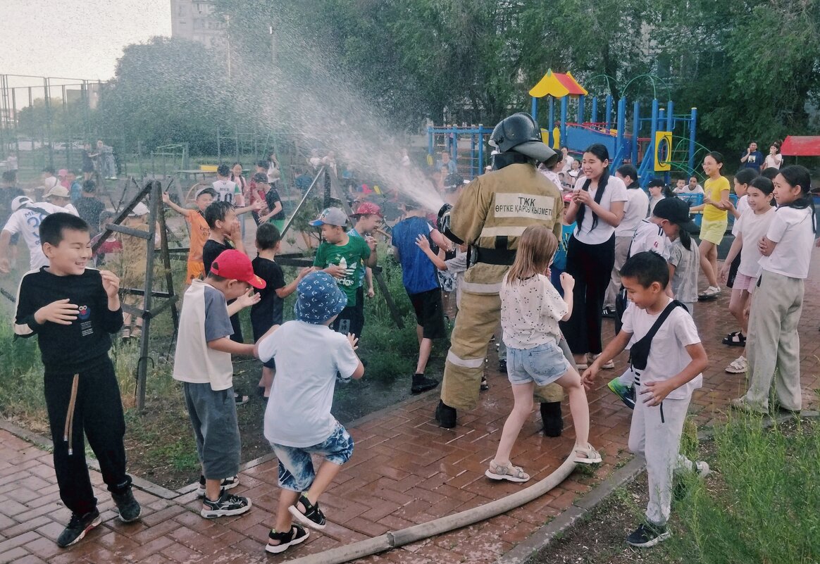 Жаркий приём - Андрей Хлопонин