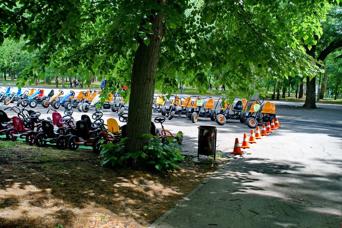 Детская парковка... - Николай Саржанов