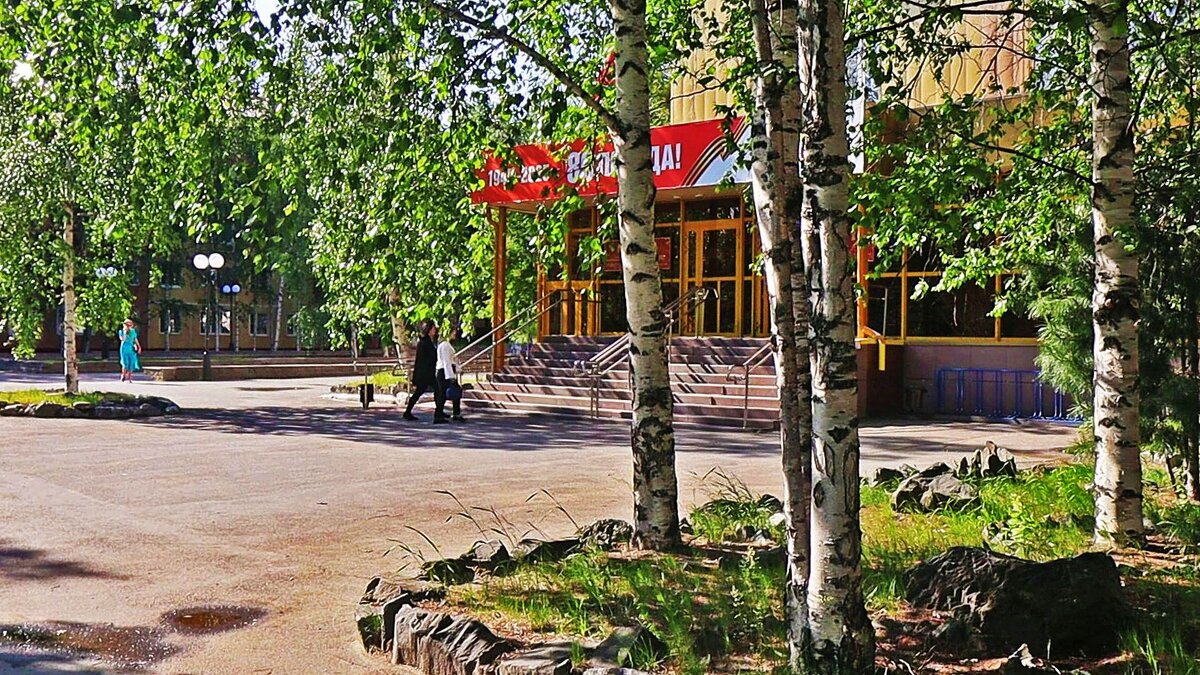 Из серии "Летние уголки Нефтеюганска"! - Владимир 