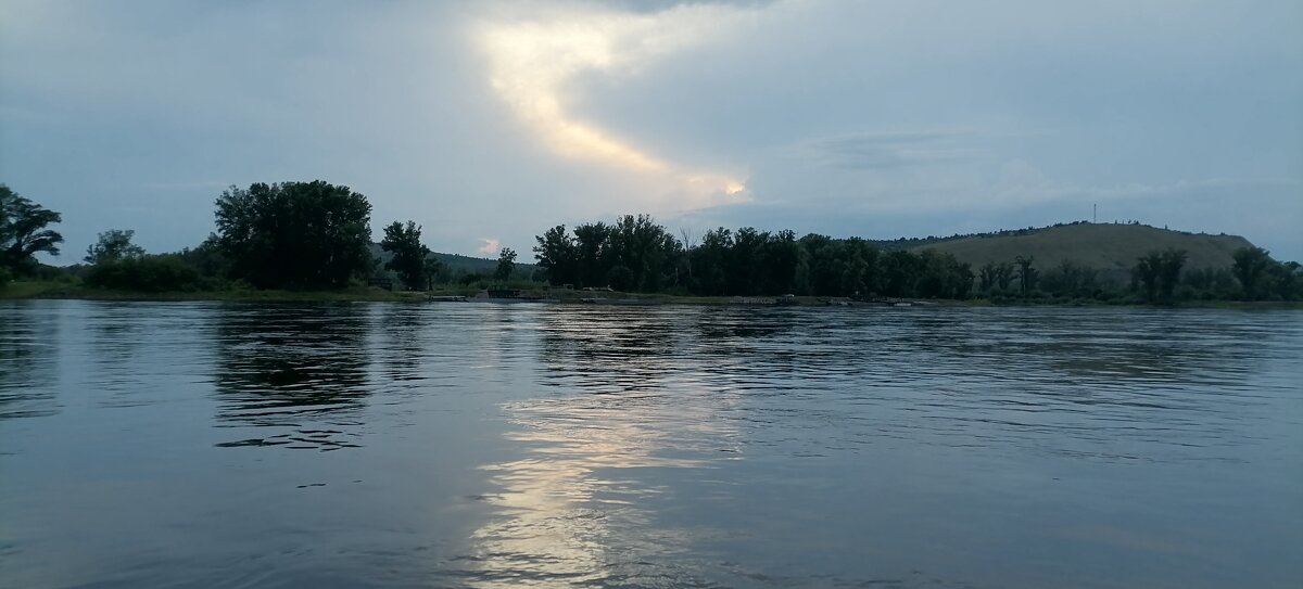 На закате дня. - Любовь Иванова На закате дня. - Любовь Иванова