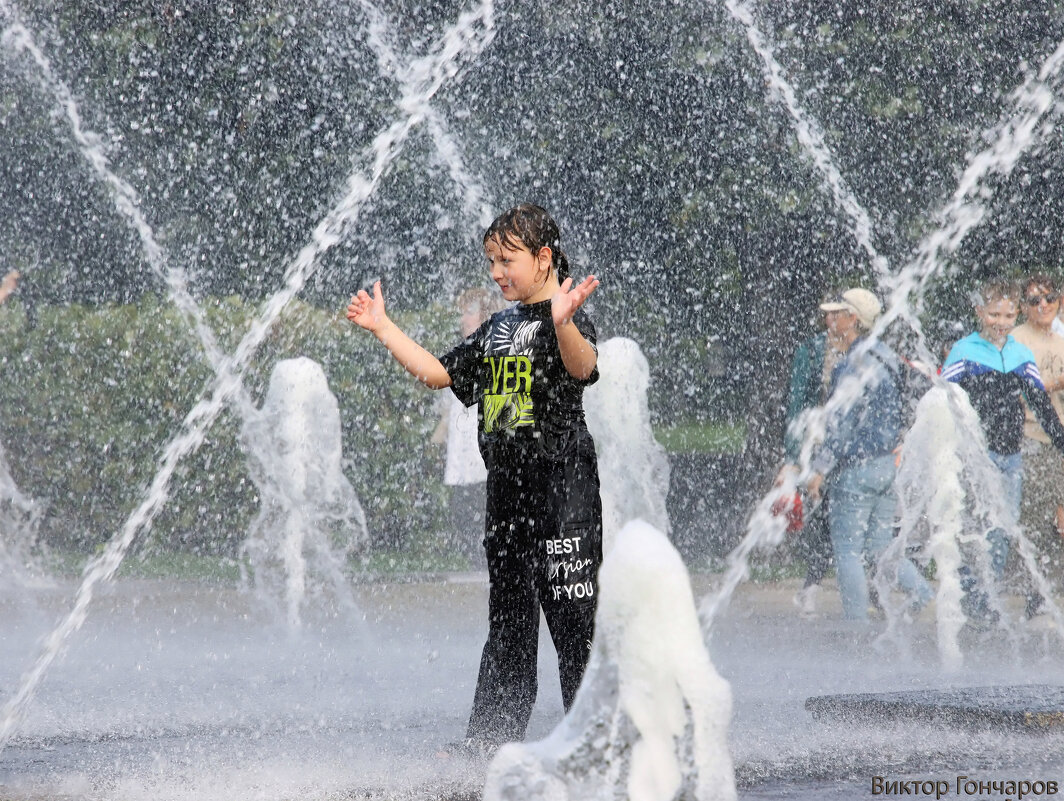 случайные люди,фонтан - Laryan1 