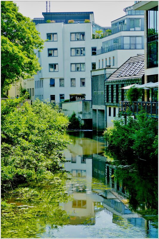 ОТРАЖЕНИЕ... - Elvira E. 