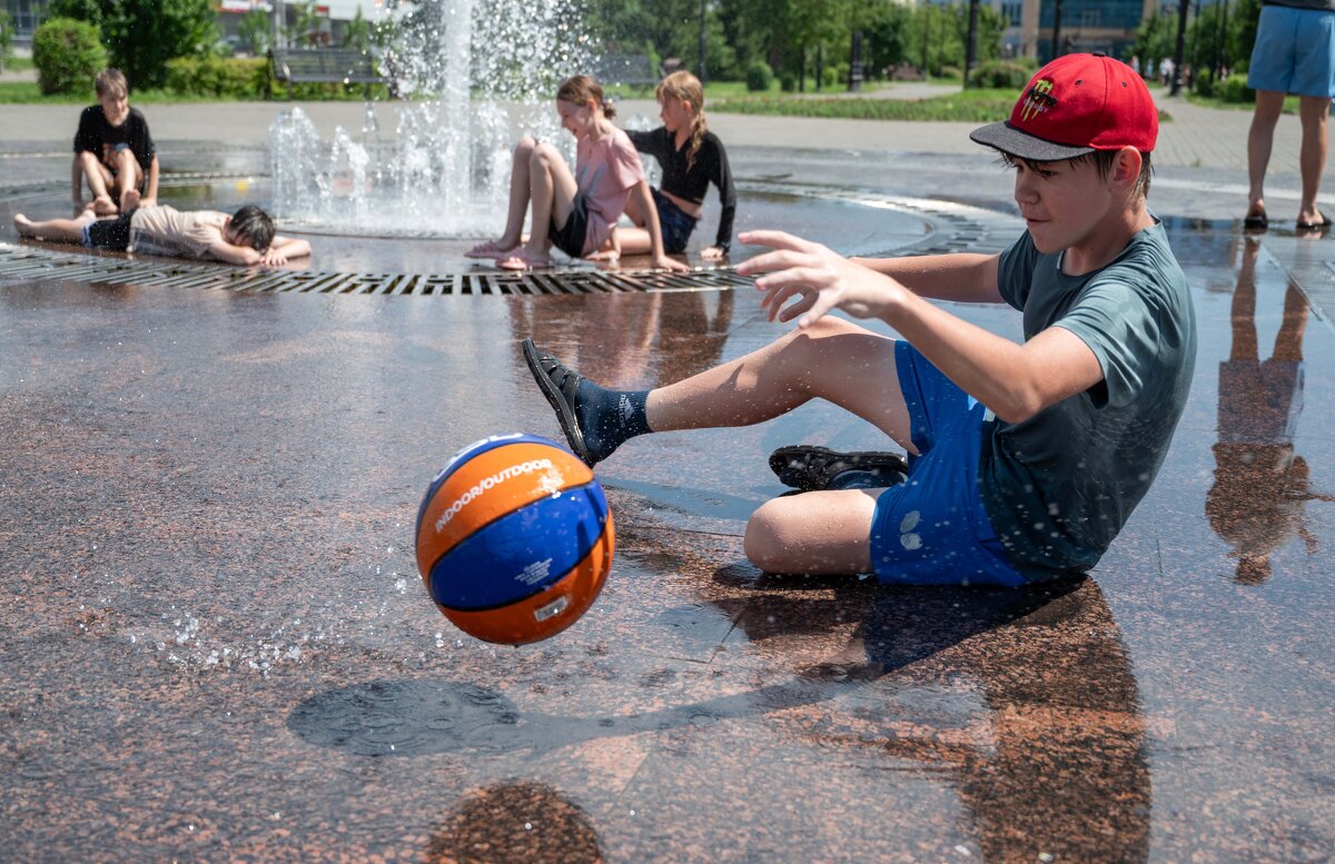 *** - Валерий Михмель 