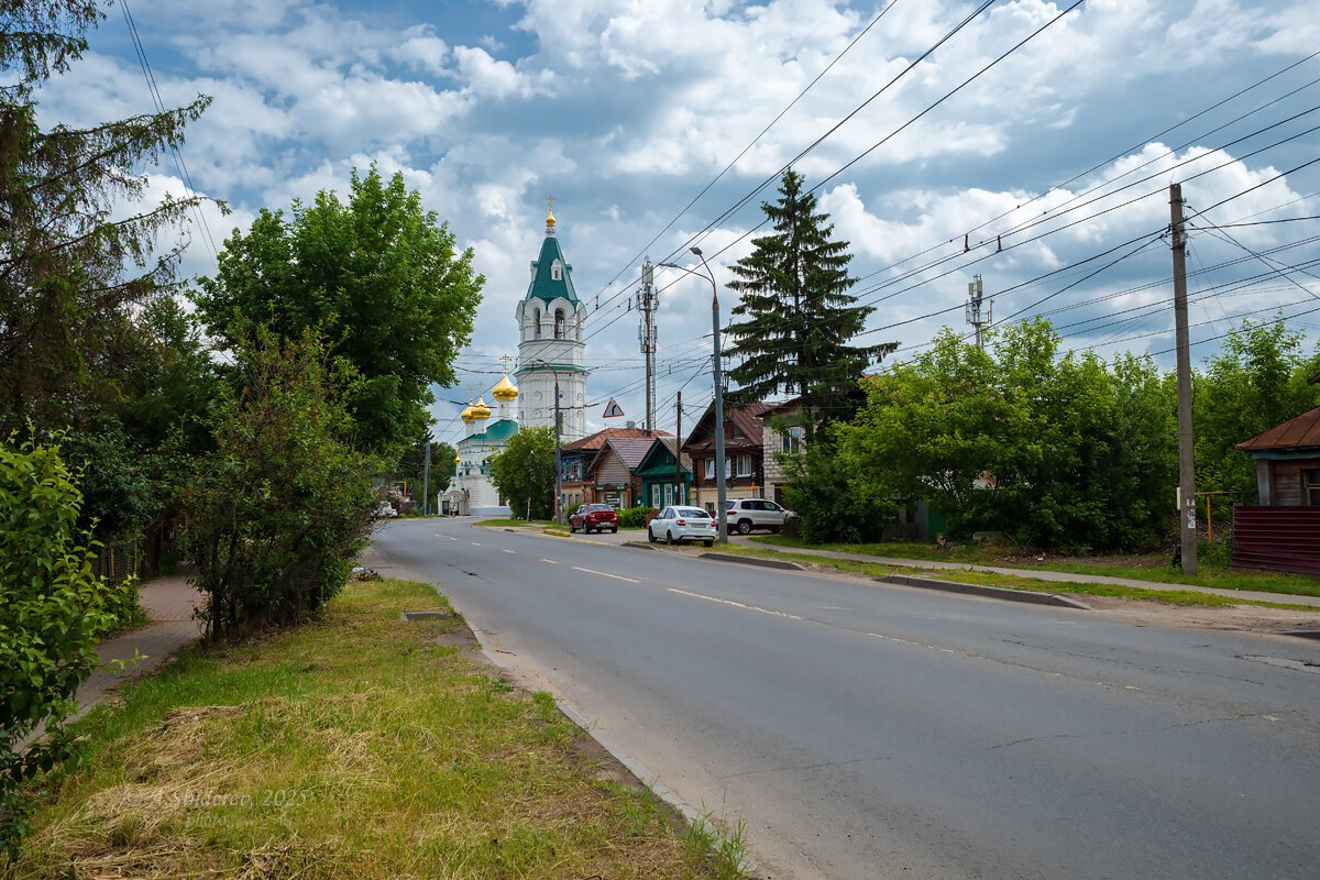 По дороге к церкви - Александр Синдерёв