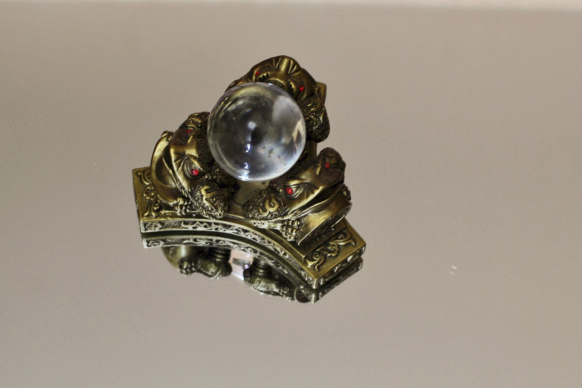 С шаром - Юрий Гайворонскiий