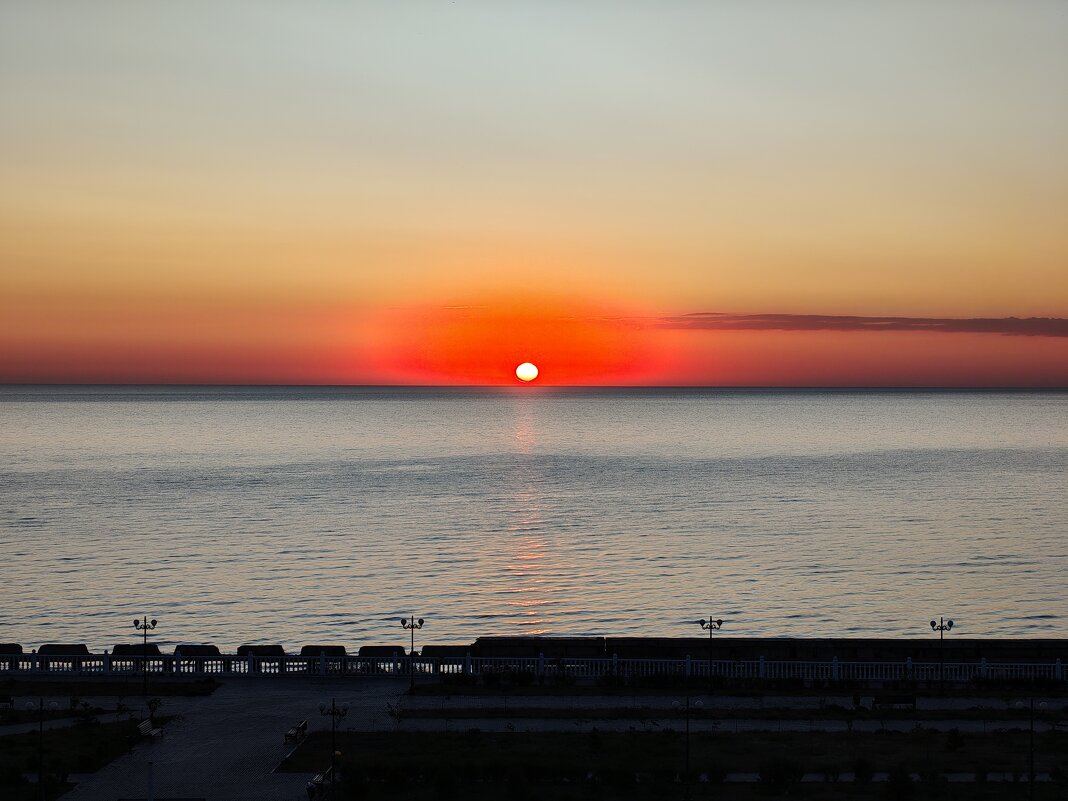 Солнышко встаёт - Александр Павлович Казаев Солнышко встаёт - Александр Павлович Казаев