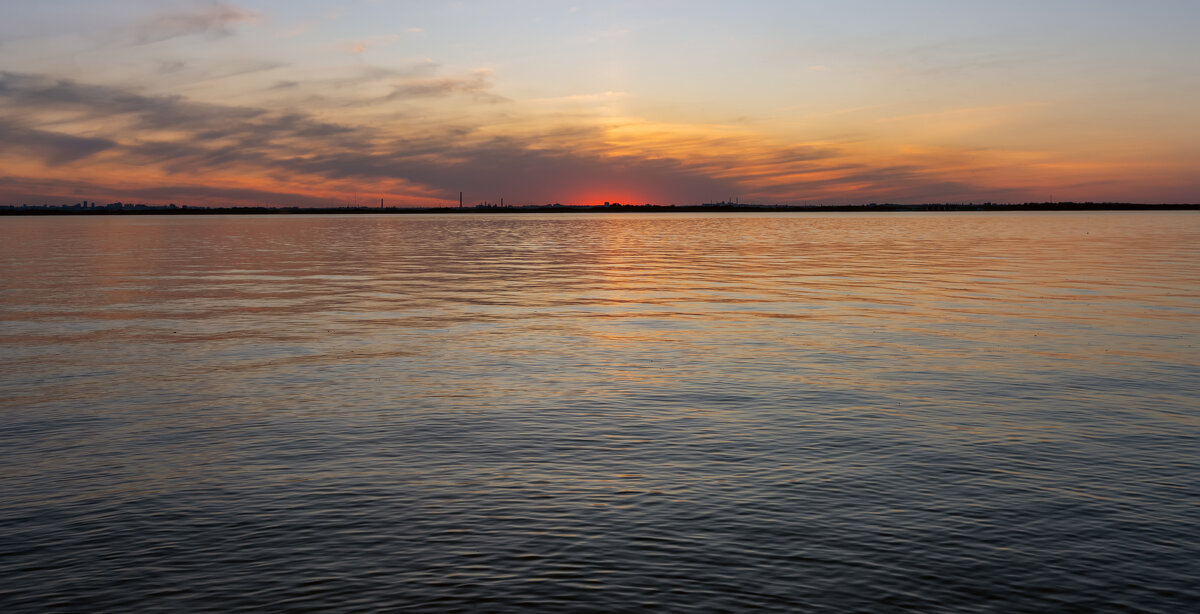 перед циклоном - Виталий Емельянов перед циклоном - Виталий Емельянов