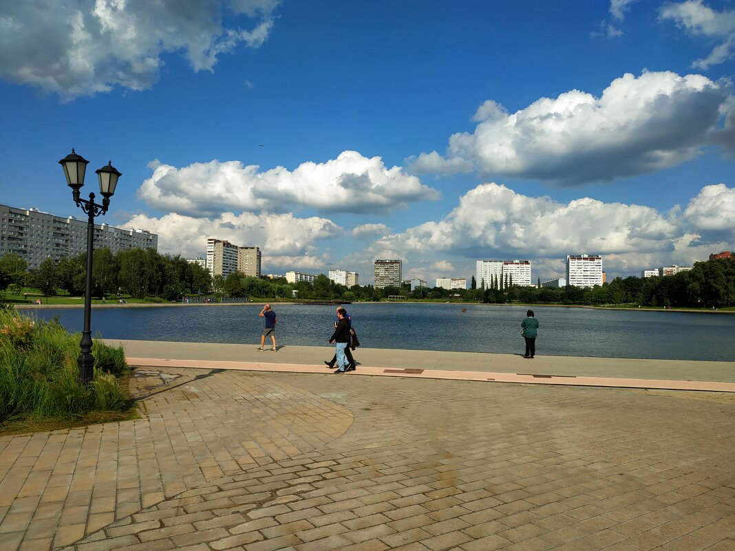 О тучках небесных и о нашем земном - Андрей Лукьянов