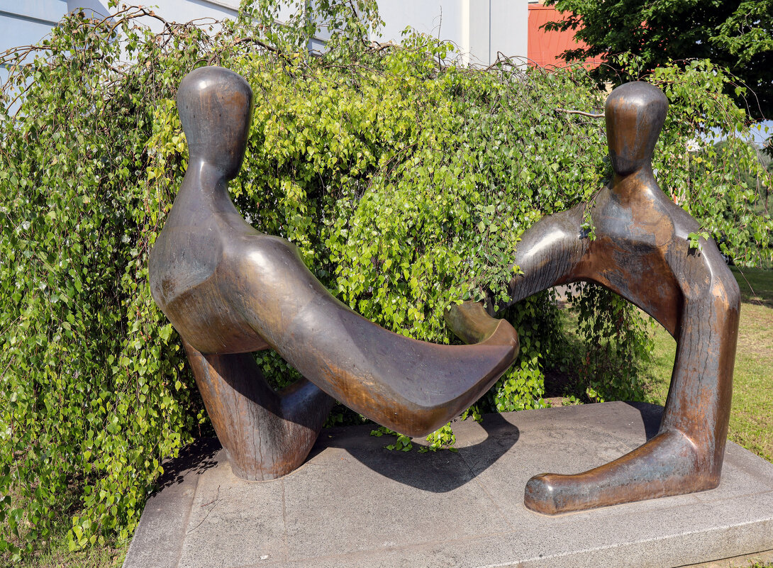 Скульптура Диалог - skijumper Иванов Скульптура Диалог - skijumper Иванов