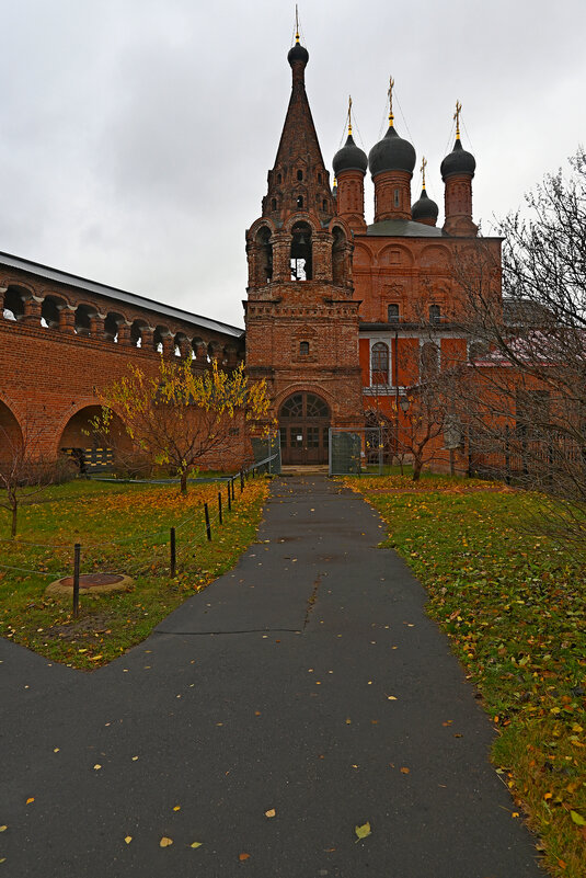 Крутицкое подворье - Игорь Белоногов