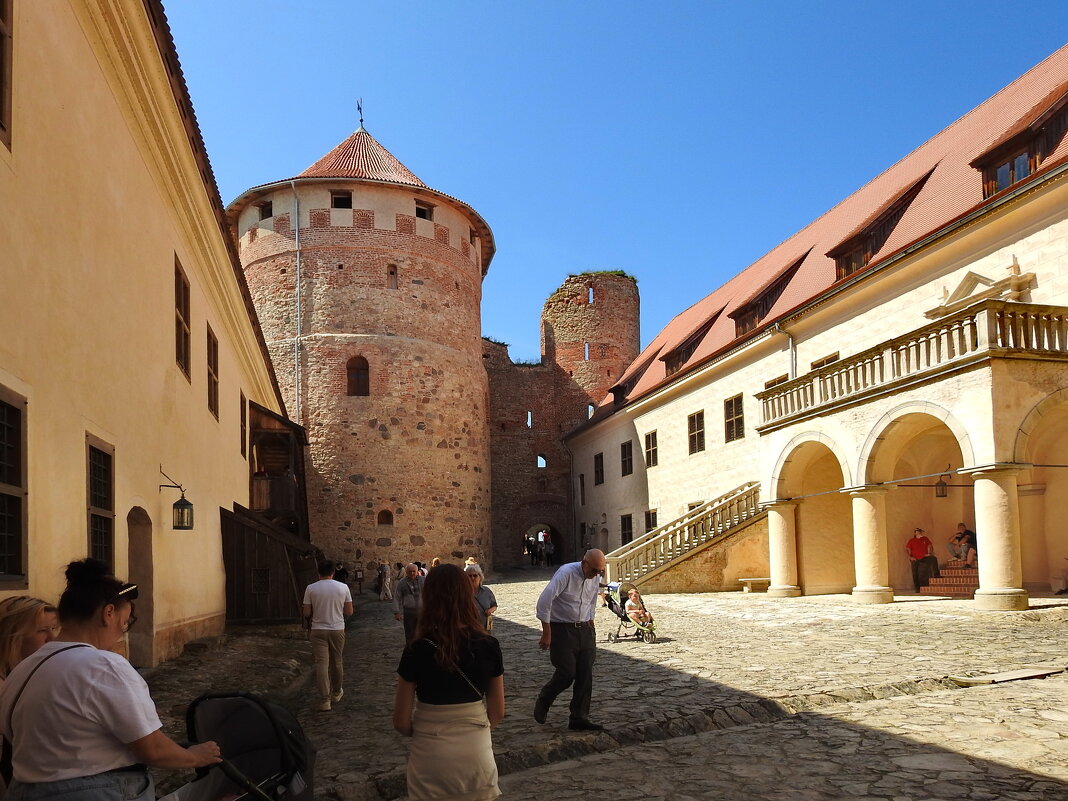 замок Бауска - ИННА ПОРОХОВА