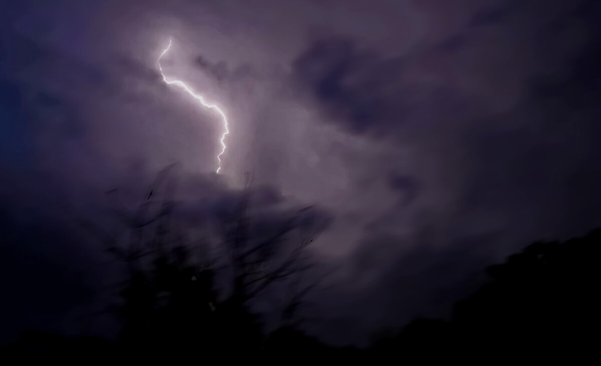 Гроза - Nina Streapan