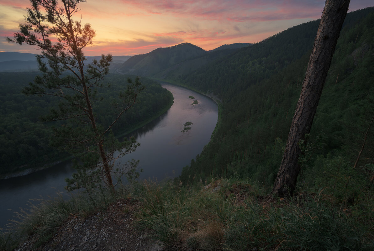 * - Александр Иванов