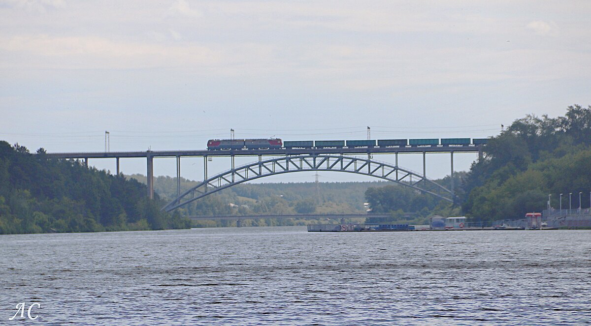 Двухшарнирный железнодорожный мост - Любовь Сахарова