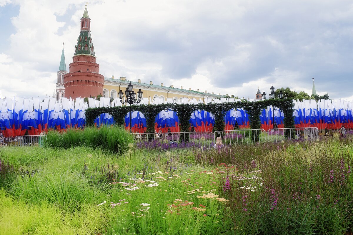 Июньская праздничная столица. - Татьяна Помогалова