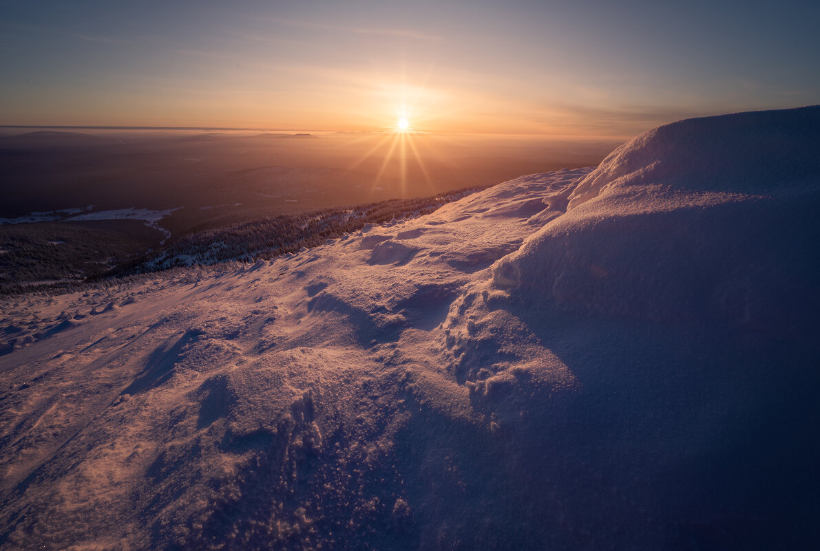 * - Александр Иванов