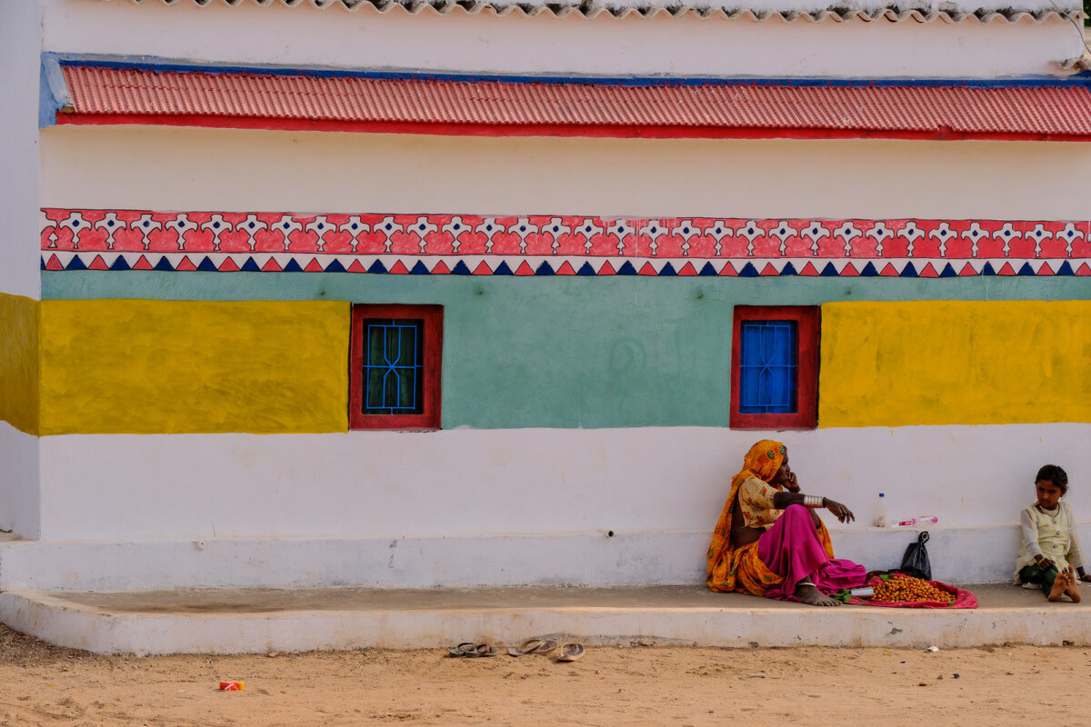 Отдых у стены дома - Георгий А Отдых у стены дома - Георгий А