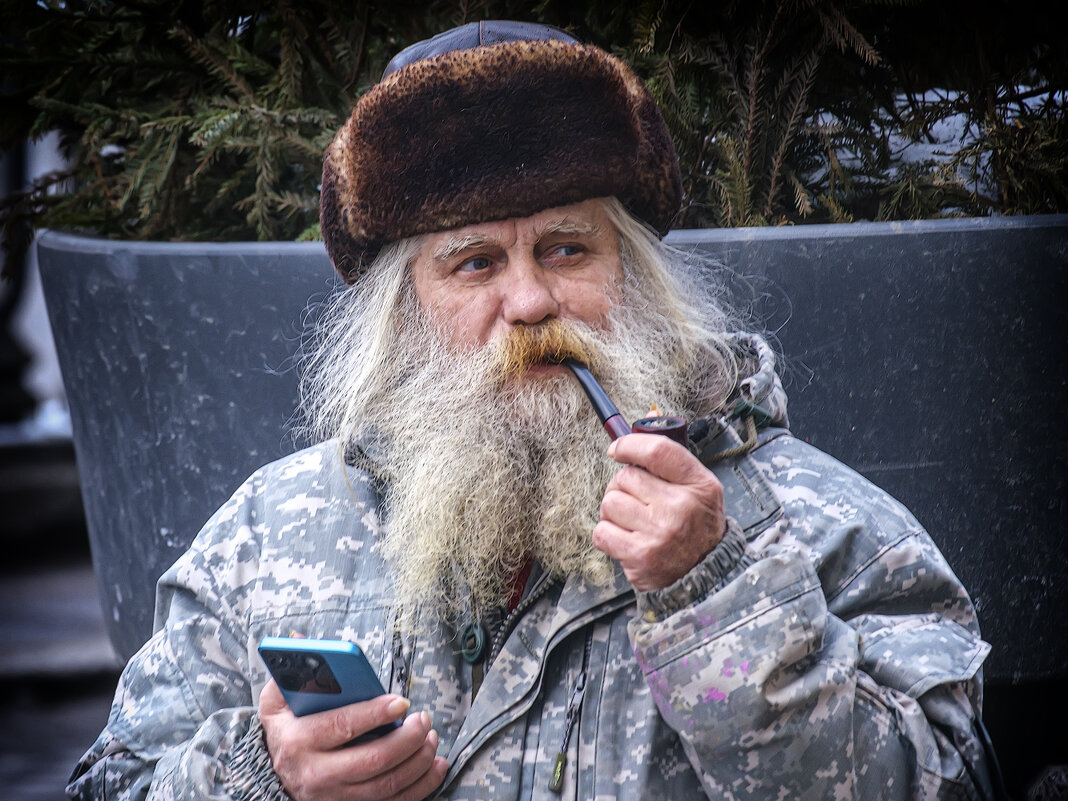 Старик. - Александр 