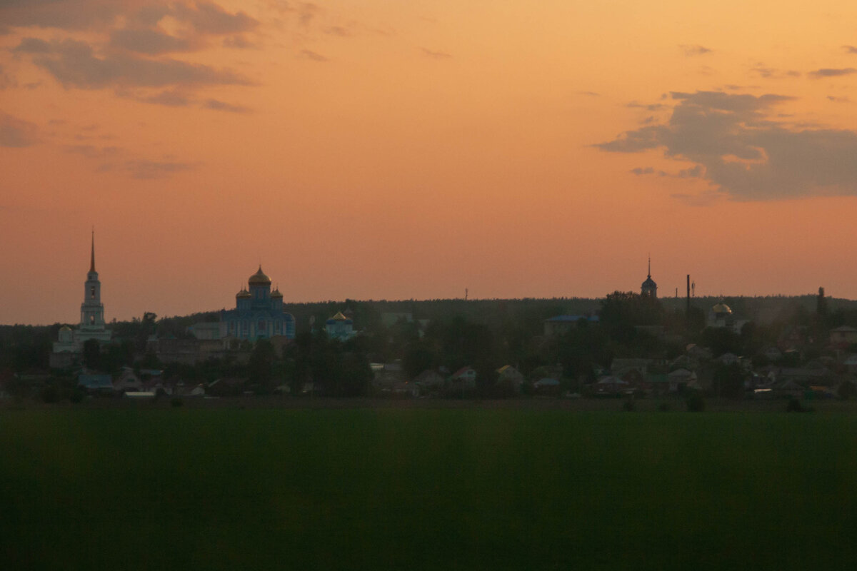 Где- то в Воронежской области. На рассвете. - Руслан Веселов Где- то в Воронежской области. На рассвете. - Руслан Веселов