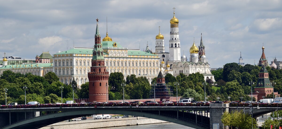 Московский Кремль - <<< Наташа >>>