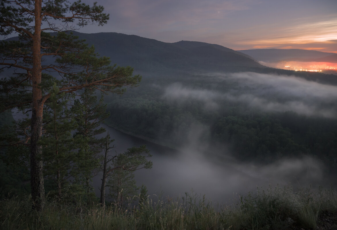 * - Александр Иванов
