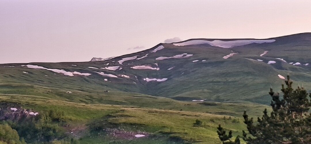 ПЛАТО ЛАГОНАКИ - Tata Wolf