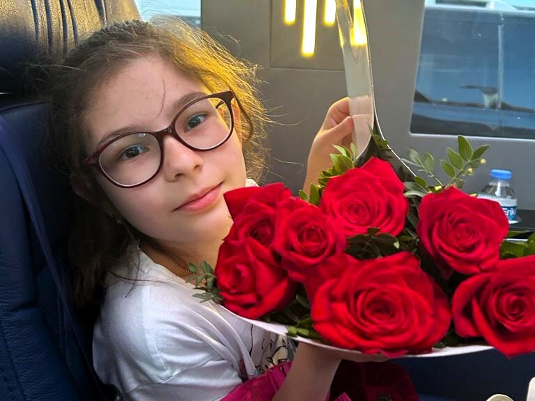 Девочка с розами - Наталья 