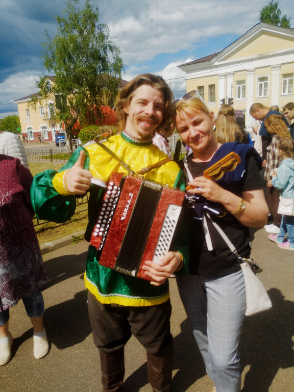 Мужичок с гармошкой - Сергей Кочнев