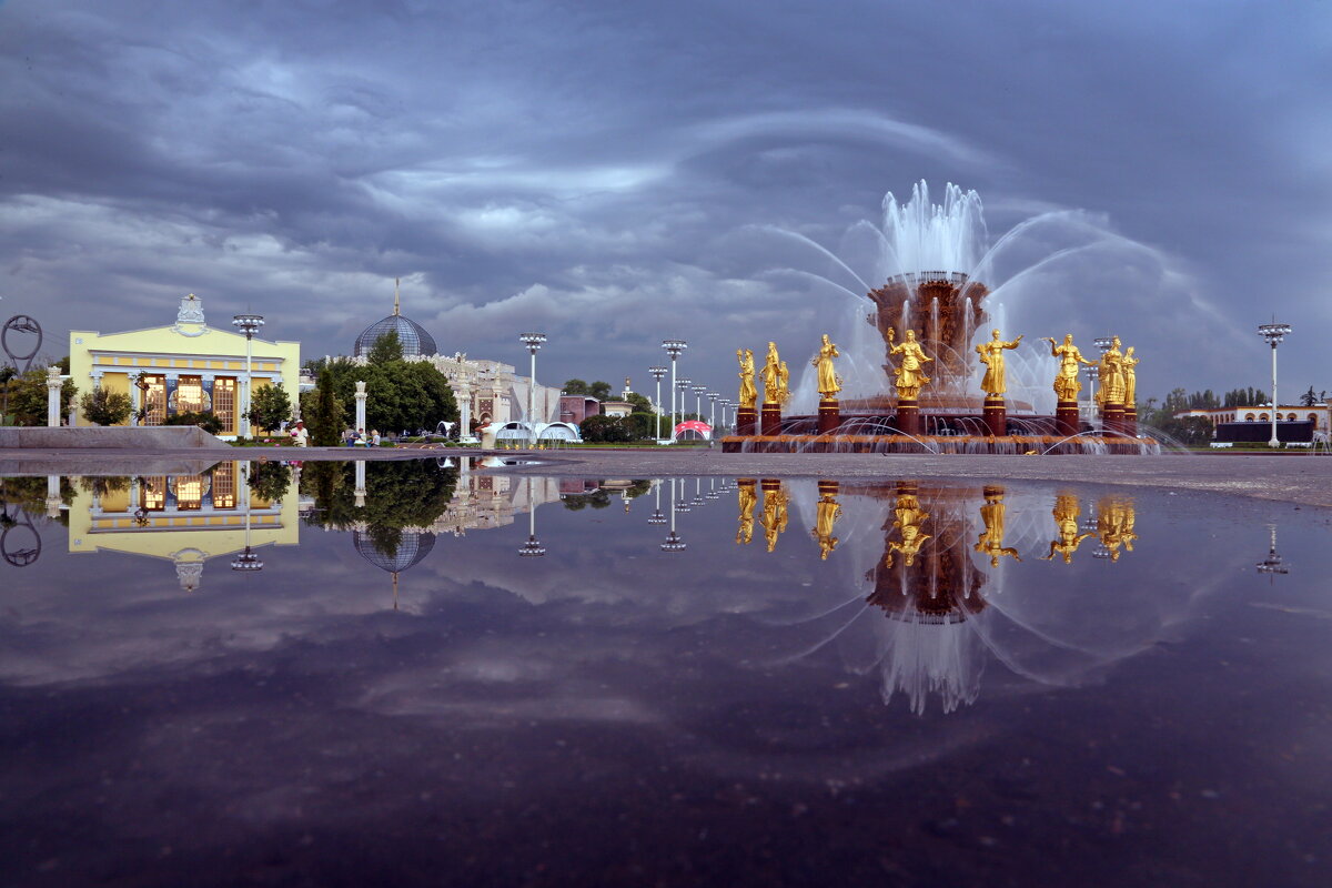 ВДНХ - Михаил Бибичков