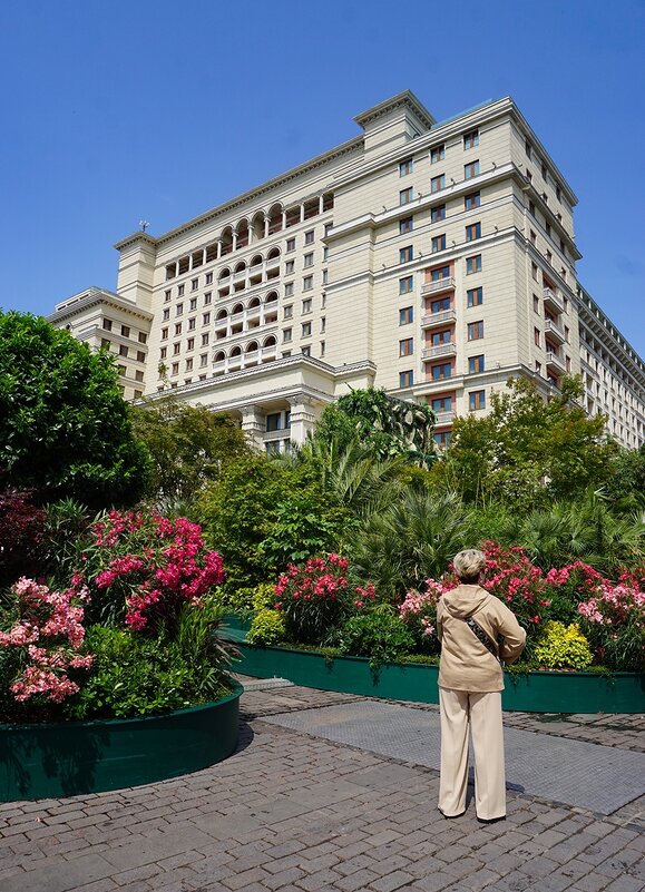 Лето на Манежной - Ольга 