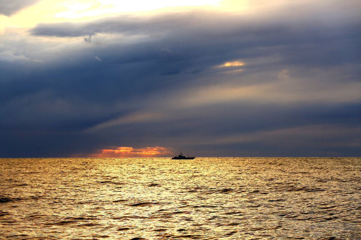 Перед грозой - Валерий 