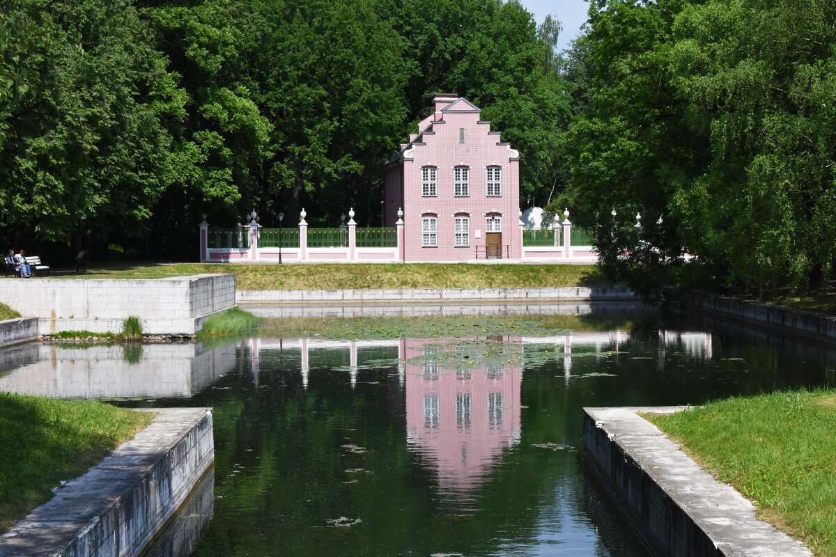 Москва. Усадьба Кусково. Ансамбль Голландского пруда. - Наташа *****