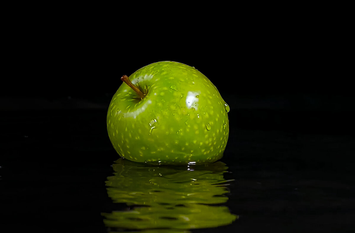 Яблоко - Aleksey Afonin