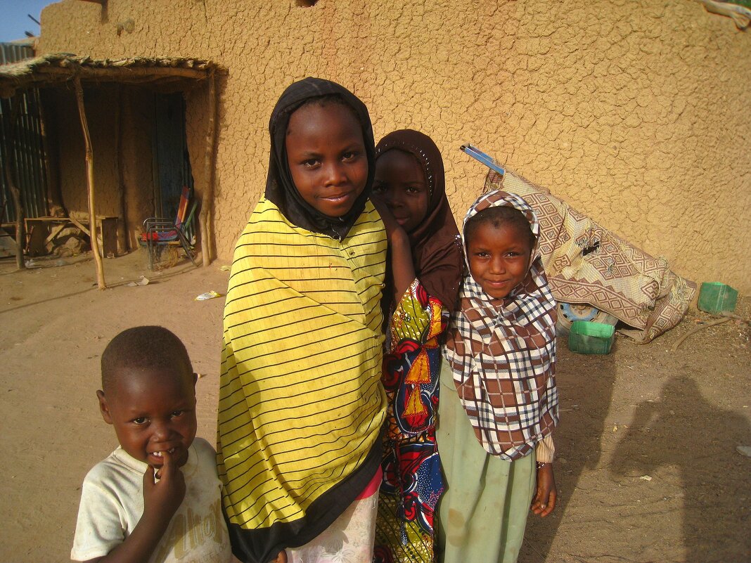 Африканские детишки из Нигера. - unix (Илья Утропов)